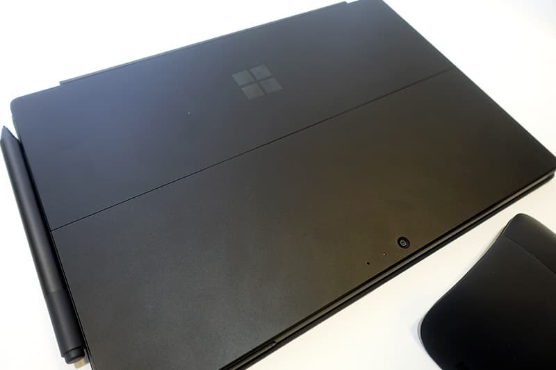 Surface Pro 6ブラックカラー