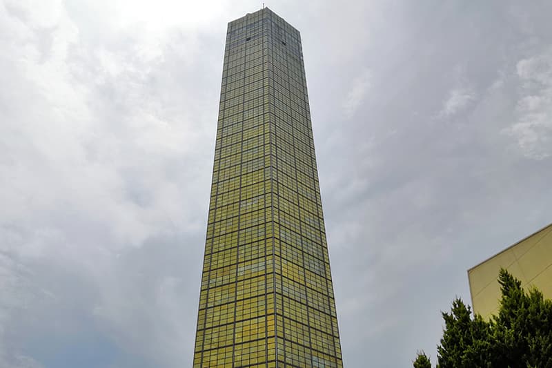 プレイパークゴールドタワー