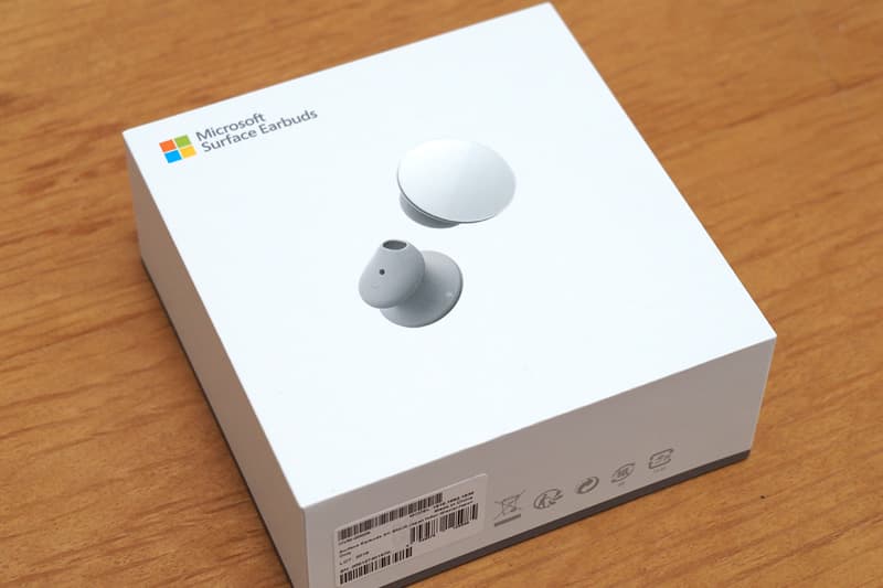 Surface Earbudsの箱