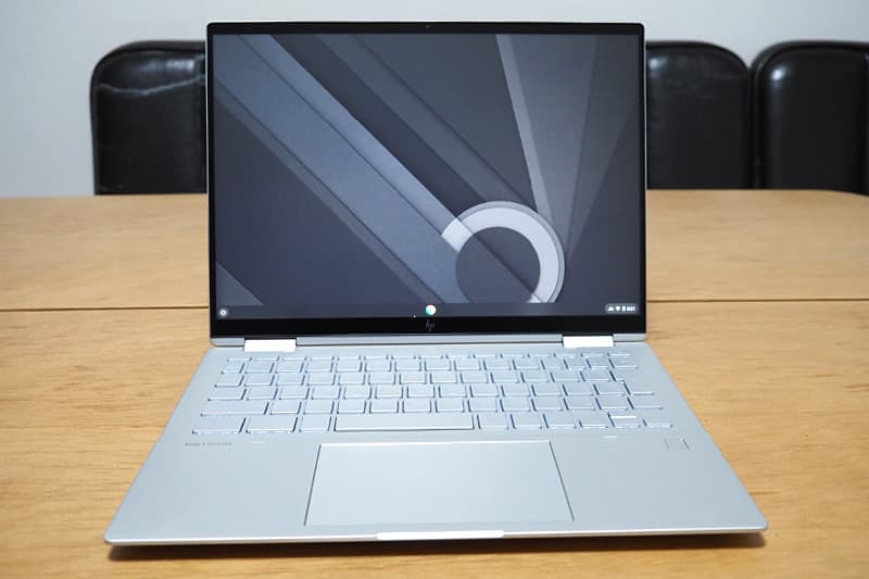 HP Chromebook x360 13cのディスプレイ