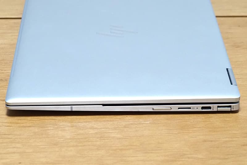 HP Chromebook x360 13cの外部端子