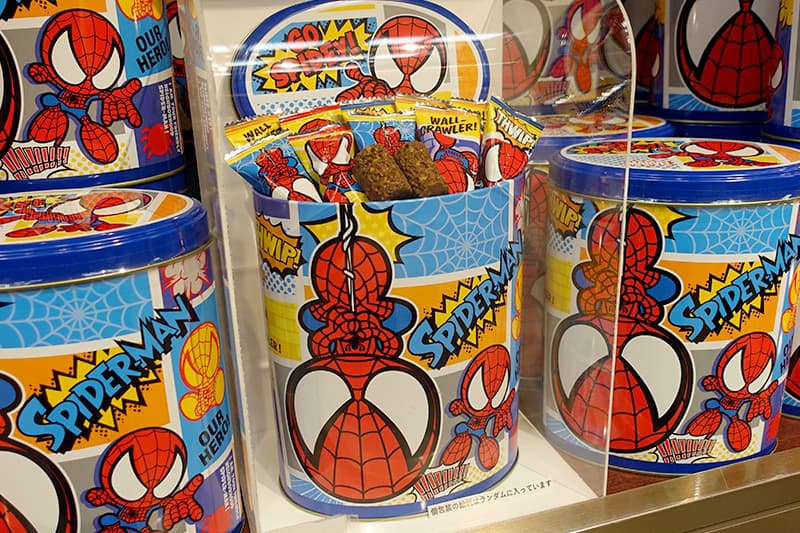 スパイダーマン缶入りクランチチョコ