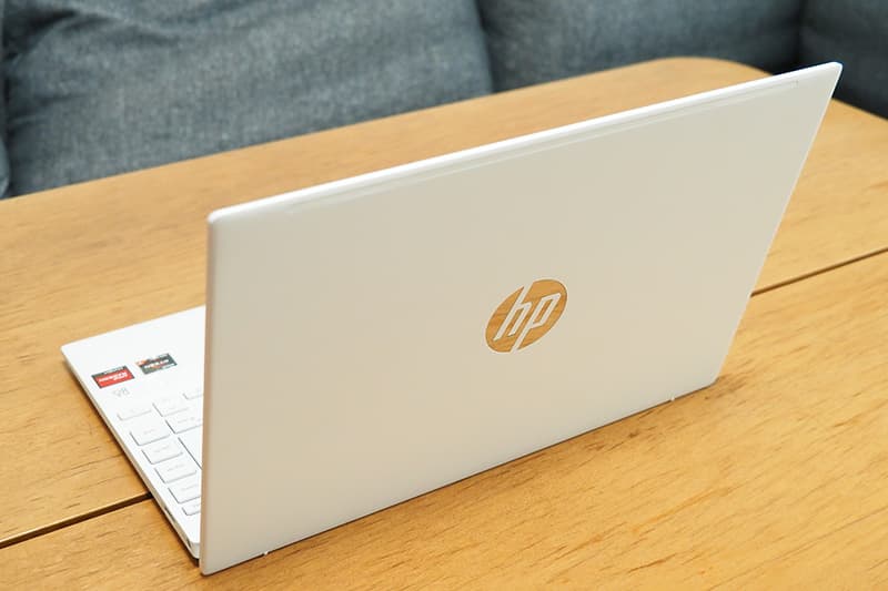 HP Pavilion Aero Laptop13-be セラミックホワイト