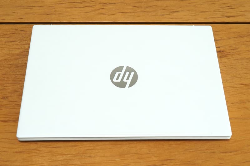 HP Pavilion Aero Laptop13-beの本体サイズ