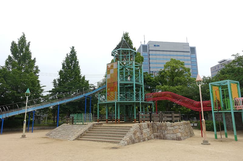 大阪城公園の子供天守閣