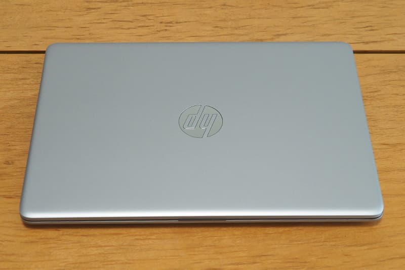 HP 245 G9のカラー