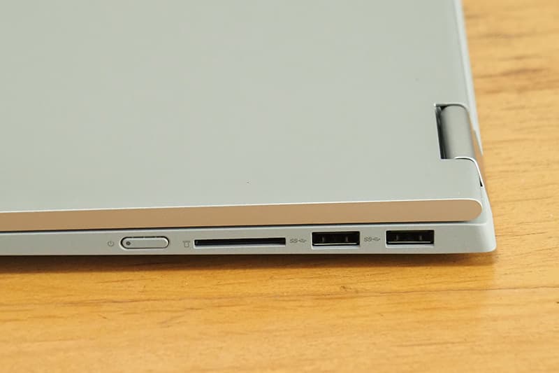 Lenovo IdeaPad Flex 550iの外部端子