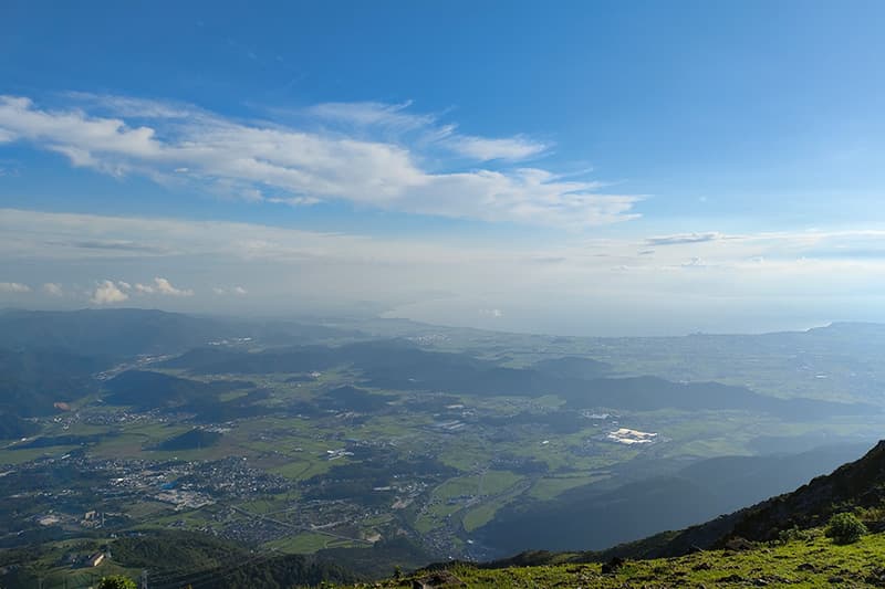 伊吹山からの琵琶湖の景色