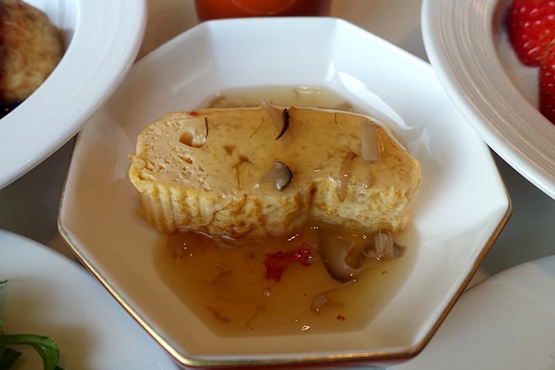 宮崎県産 まるひの卵の出汁巻き玉子 蟹と茸の餡かけ
