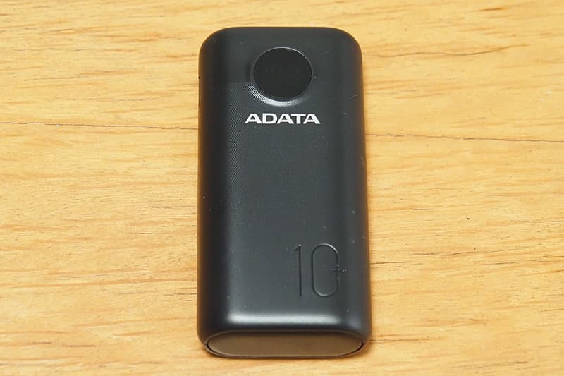 ADATA P10000QCD モバイルバッテリーのブラック