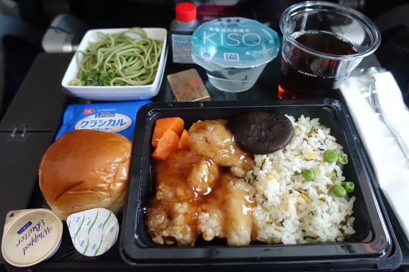 関西国際空港からシンガポール チャンギ空港のシンガポール航空機内食