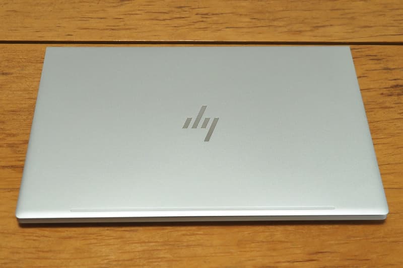 HP EliteBook 630 G9のカラー