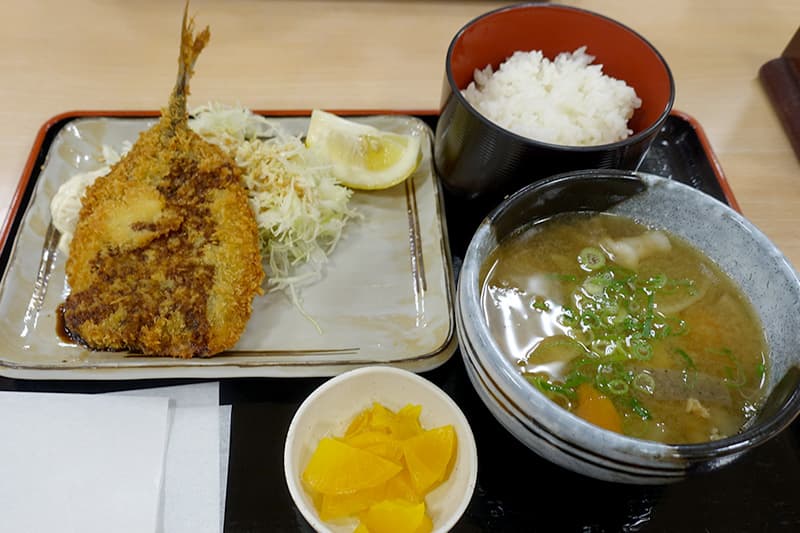 日本海産大アジフライ定食