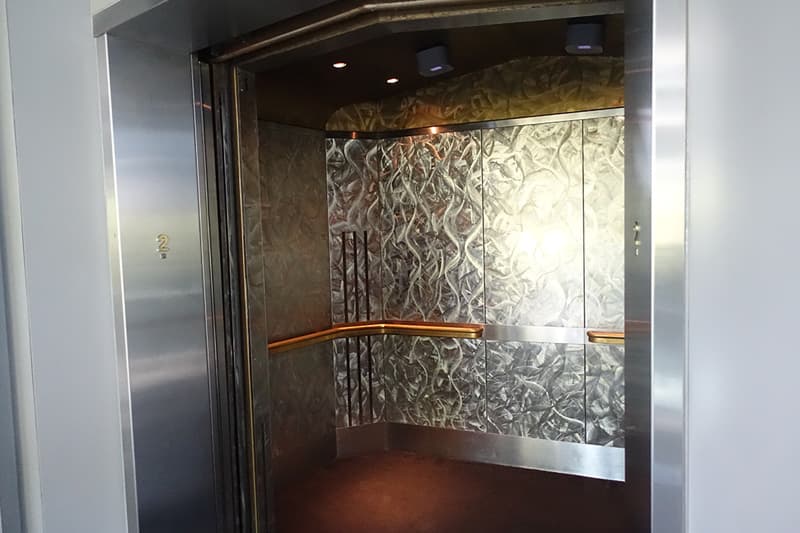 スペースニードルのエレベーター