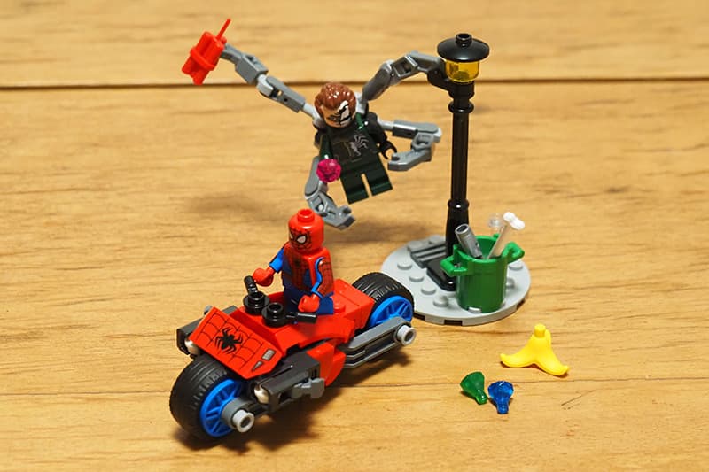レゴ スパイダーマンとドクターオクトパスのバイクチェイス 76275完成品