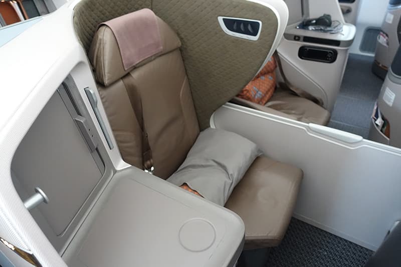 シンガポール航空 ボーイング787-10 ビジネスクラスの座席