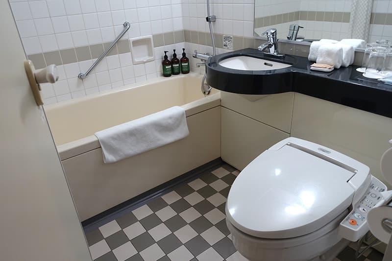 ANAクラウンプラザホテル広島のトイレとお風呂