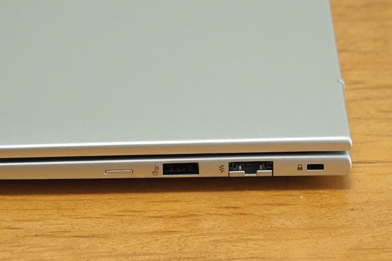 HP ProBook 445 G11の外部端子