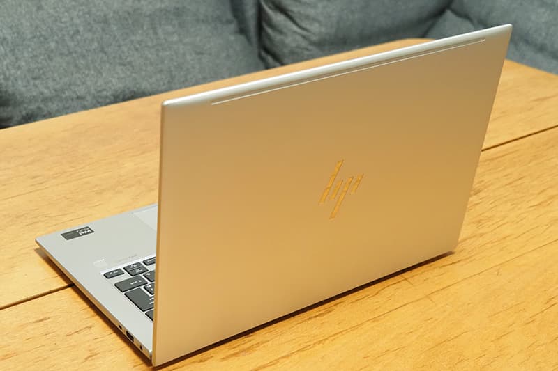 HP EliteBook 840 G11のデザイン