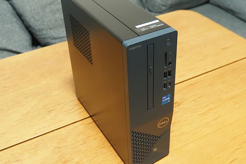 Dell Inspiron Small Desktop 3030Sのデザイン