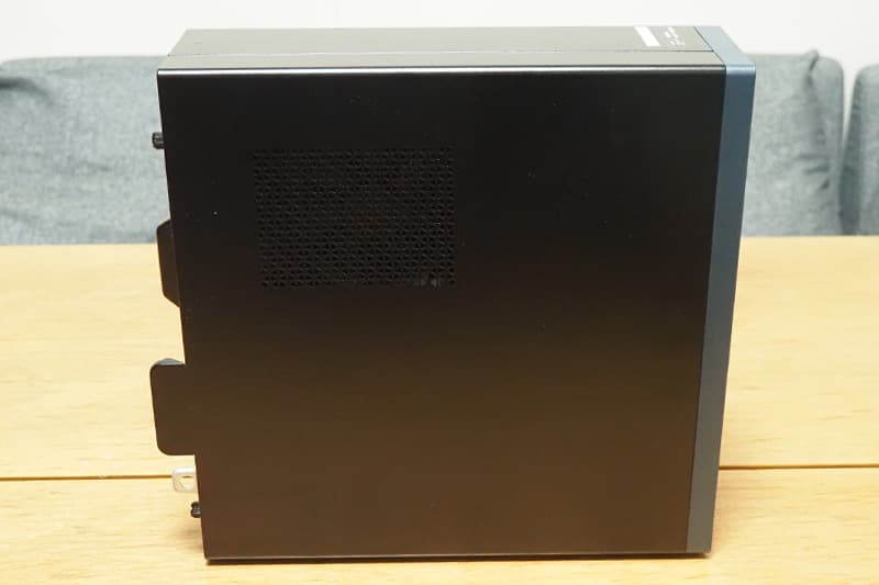 Dell Inspiron Small Desktop 3030Sの通気口