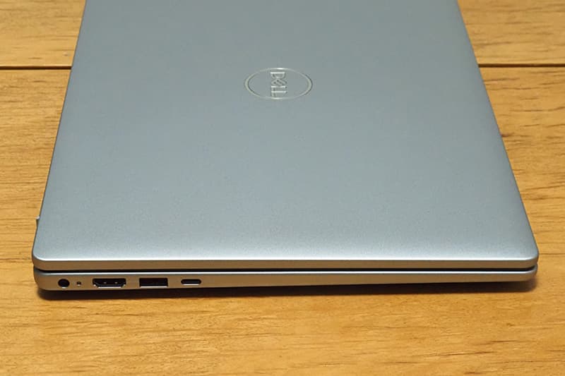 Dell Inspiron 14 5440の端子