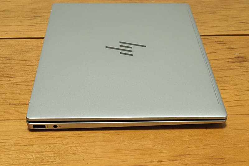 HP Pavilion Aero 13-bgの外部端子