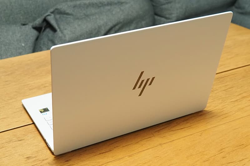 HP OmniBook X 14-feのデザイン
