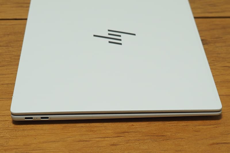 HP OmniBook X 14-feの外部端子