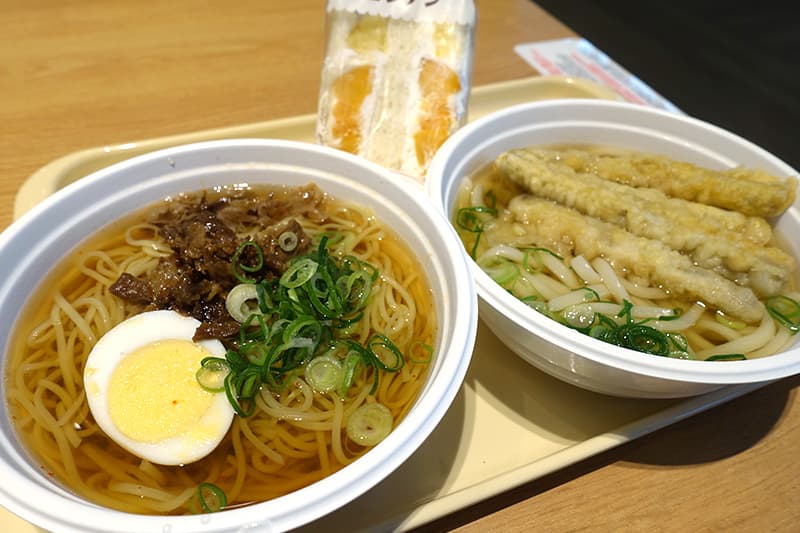 関空の日本の食堂