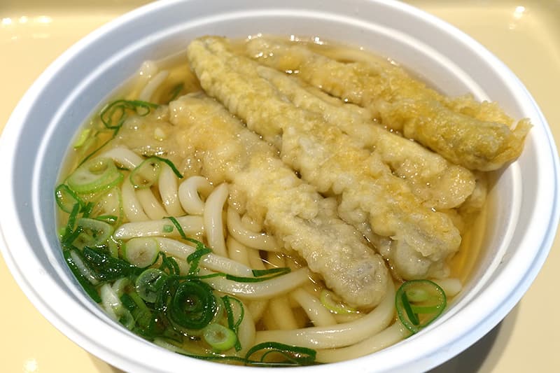 関空の日本の食堂のごぼう天うどん