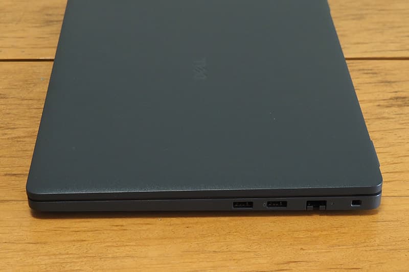 Dell Pro 14 PC14250の端子
