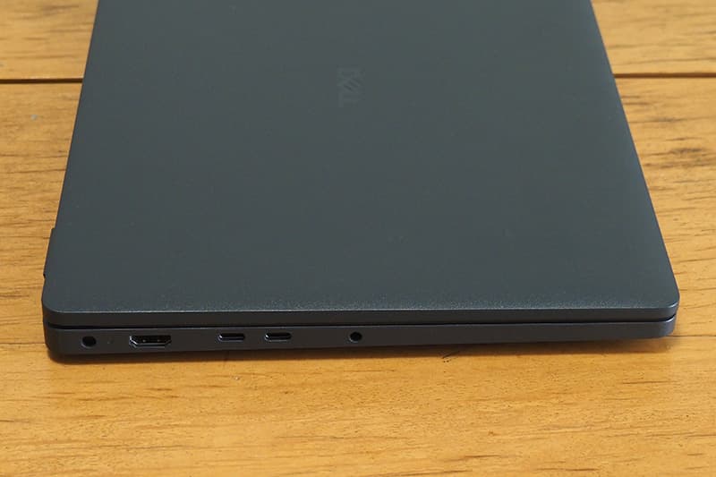 Dell Pro 14 PC14250の端子