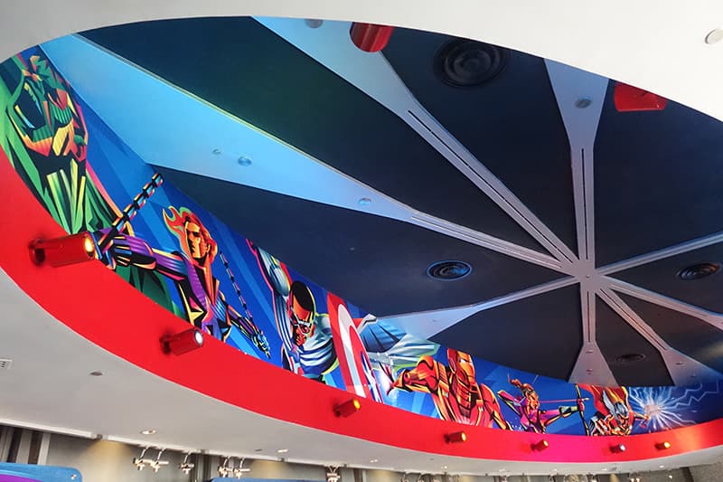 スターライナー・ダイナーのマーベルの壁画