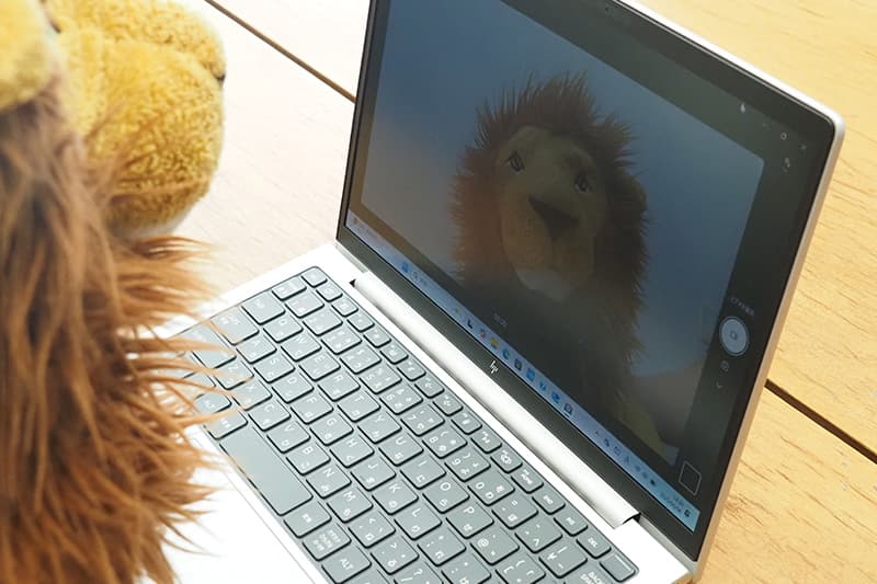 HP EliteBook 8 G1i 13のWebカメラ