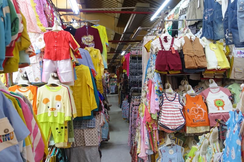 ビンタイ市場の服