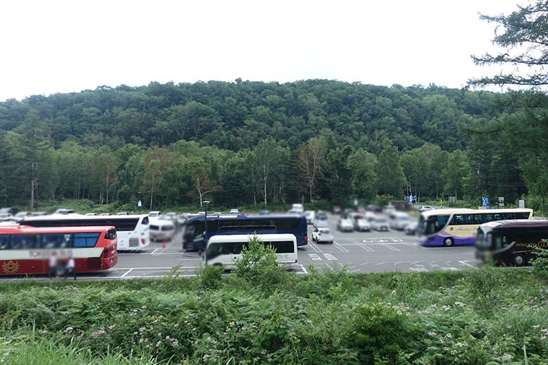 白金青い池の駐車場