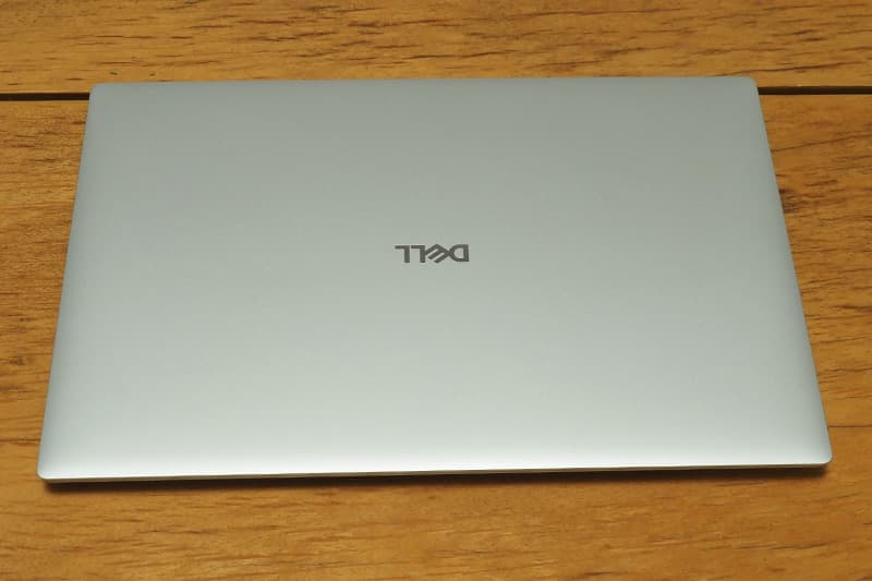 Dell 14 Premium DA14250 プラチナ