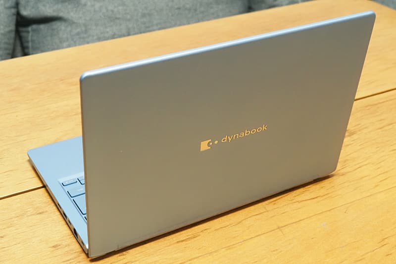 dynabook GR/ZZのデザイン
