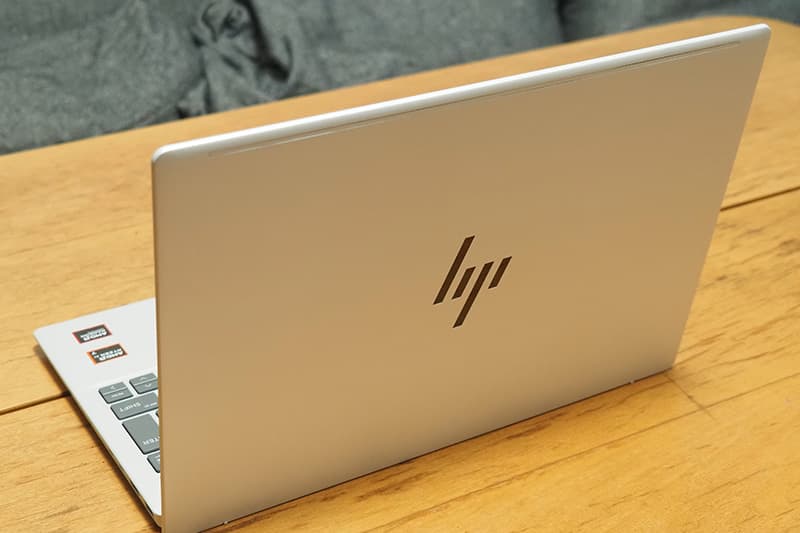 HP OmniBook 7 Aero 13-bgのデザイン