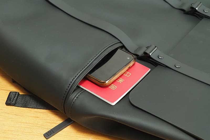 ガストンルーガのスプラッシュ 2.0 16のポケット