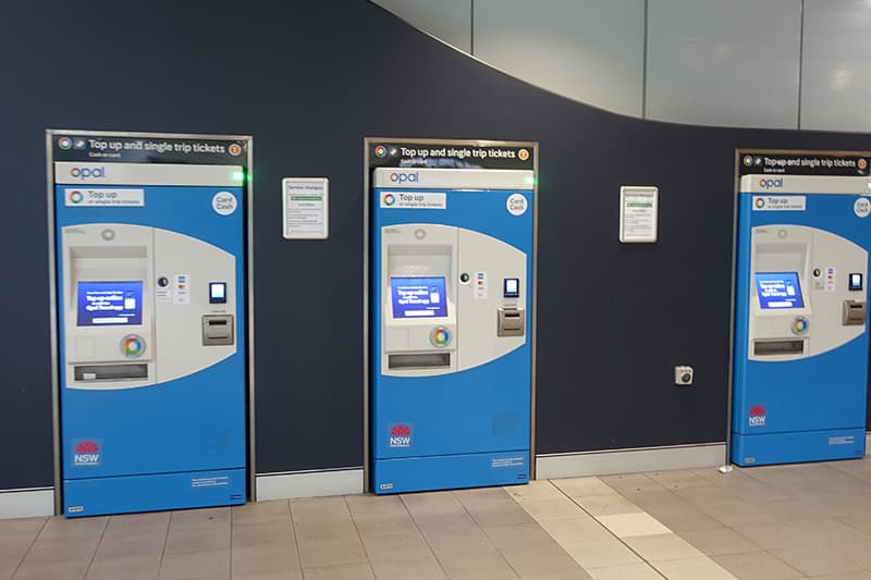 オパールカードのチャージ機