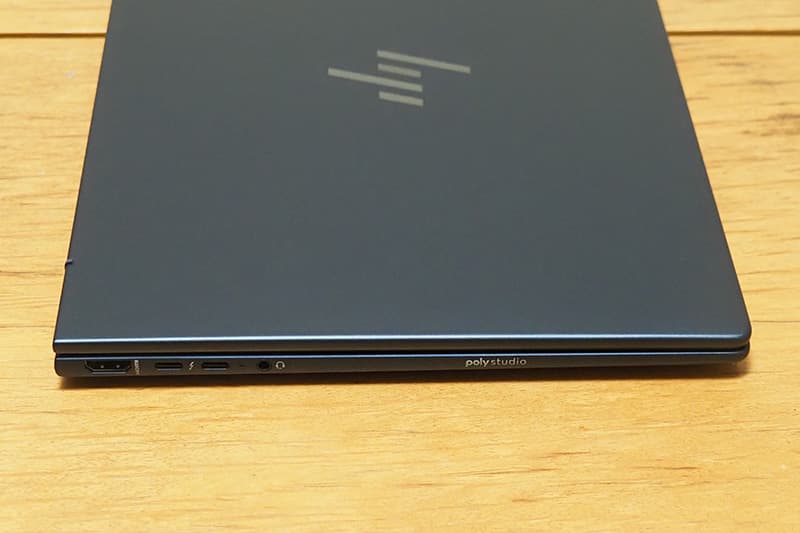 HP EliteBook X G1i 14 AIの外部端子
