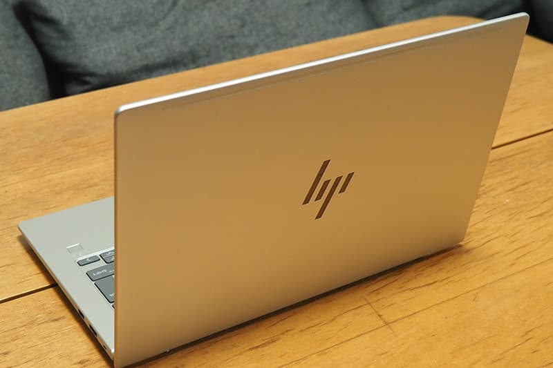 HP EliteBook 6 G1a 14のデザイン