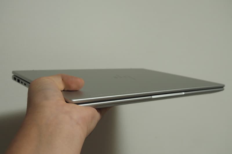 HP EliteBook 6 G1a 14の重量