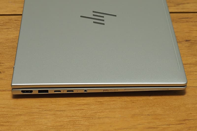 HP EliteBook 6 G1a 14の外部端子