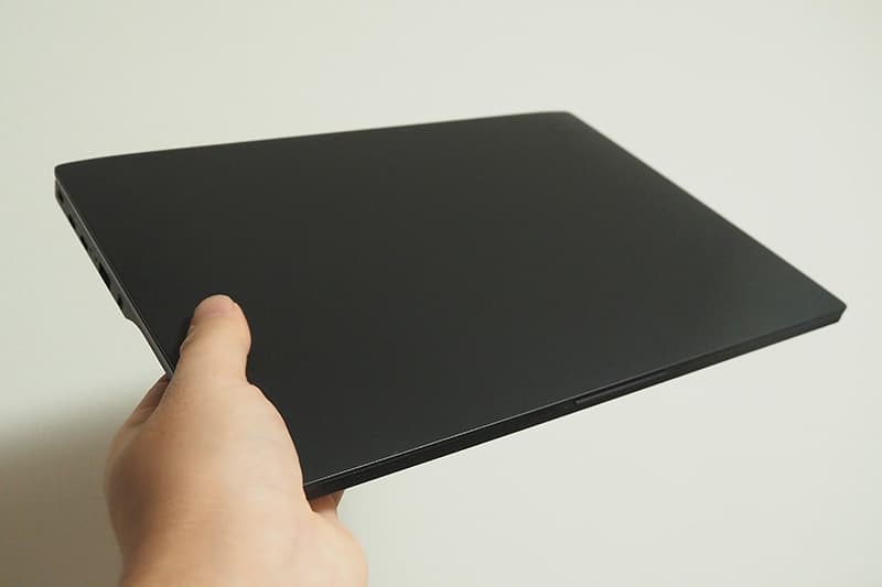 富士通 FMV WU5-K3の重量