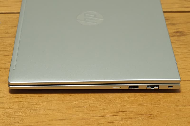 HP ProBook 4 G1iR 14の外部端子