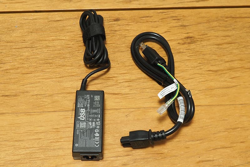 HP ProBook 4 G1iR 14のアダプター