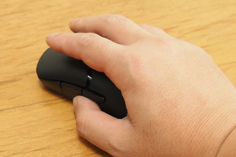 HyperX Pulsefire Saga Pro Wireless ゲーミングマウス